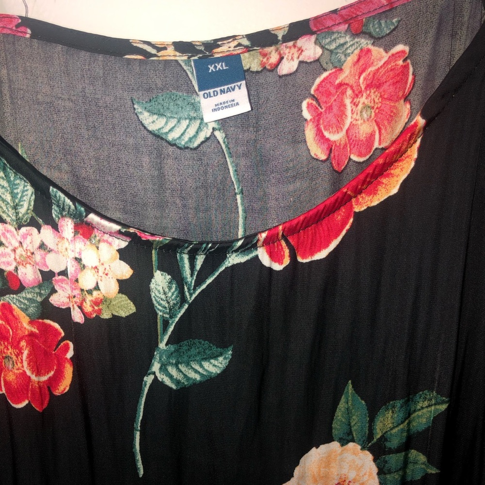 Floral Black Camisole Top - Picture 10 of 10